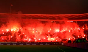 cat de nebuni sunt fanii lui partizan jpeg