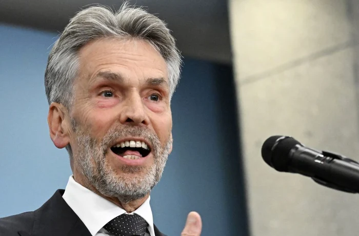 Dick Schoof este așteptat marți la Câmpia Turzii FOTO: X