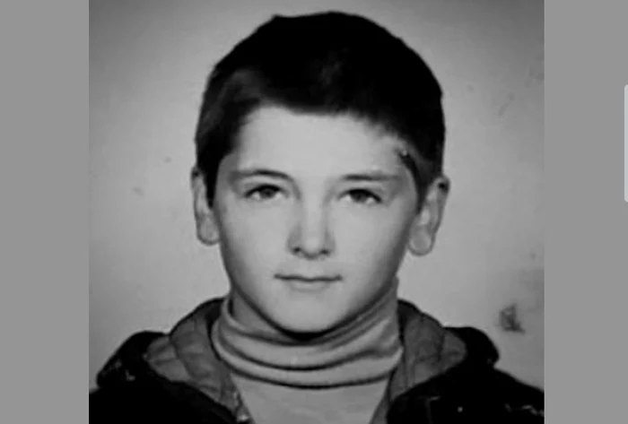 Recunoști vedeta din imagine? Foto: Facebook 