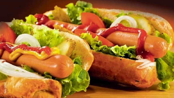 Istorii cu gust: de la frankfurter würstchen la hot dog jpeg