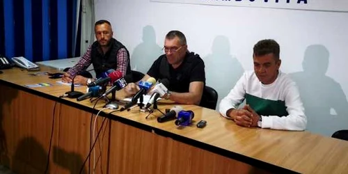 conferinta fata moarta