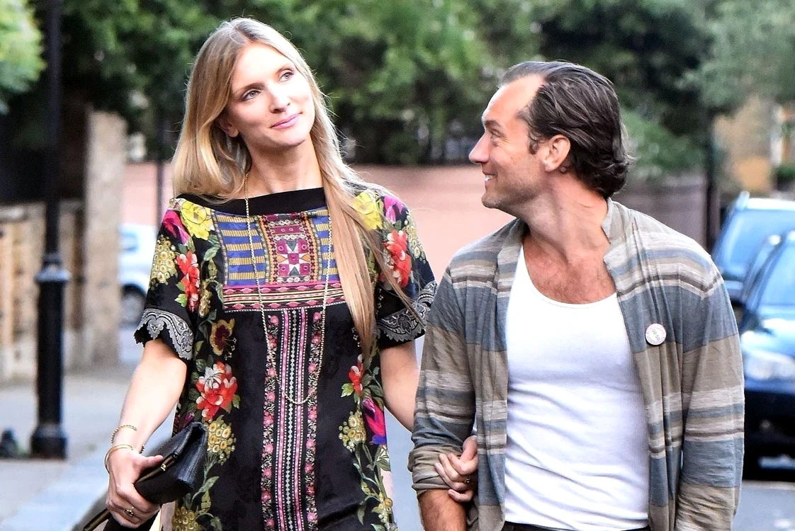 
    Jude Law și Phillipa Coan au o relație de patru anifoto: Profimedia  