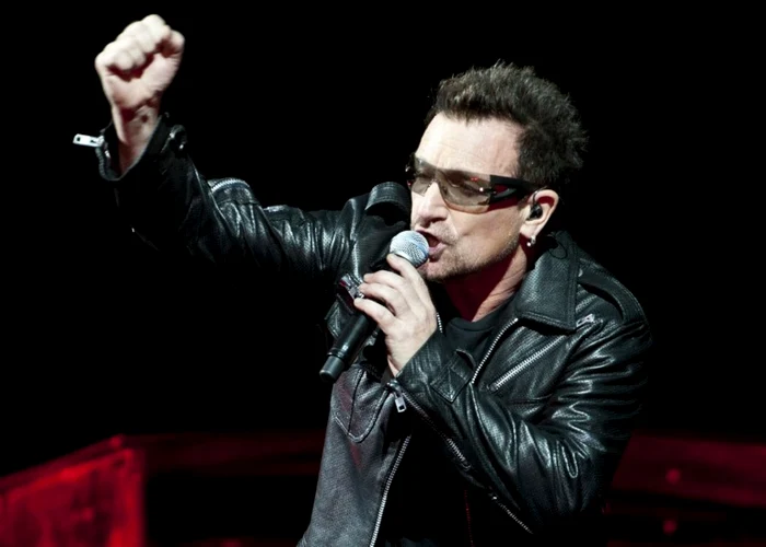 Bono
este solistul trupei irlandeze U2 FOTO AFP