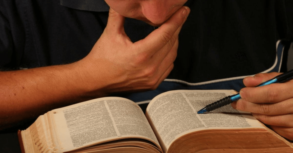 Plagiatele, în noile Legi ale Educației: Tezele de doctorat vor fi publice înainte de susținere