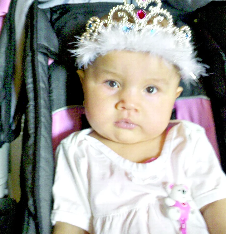 
    Annelys  