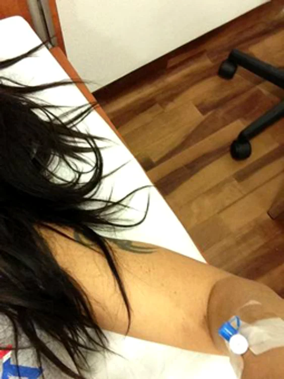 
    Oana Zavoranu, mesaj către prieteni, din spital! (FOTO Facebook)  