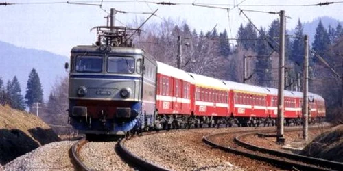 Trenurile de călători vor avea întârzieri din cauza accidentului