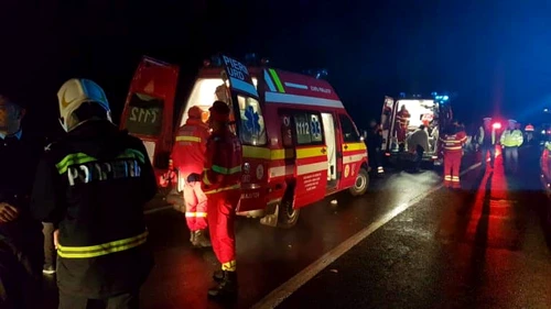 A fost declarat plan roşu de intervenţie în urma accidentuluifoto: Facebook/Serviciul de Ambulanţă România