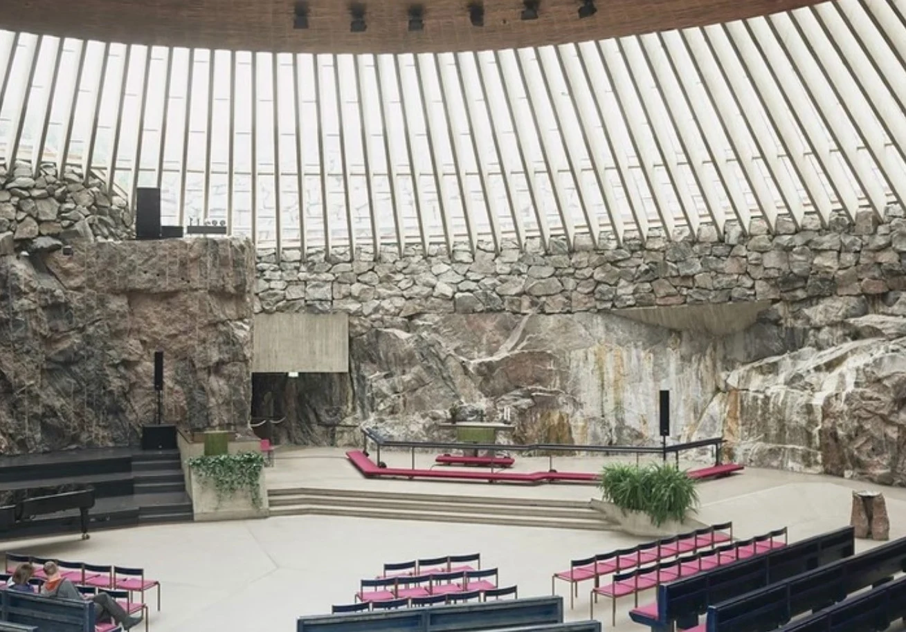 Țara NATO cu peste 50.000 de buncăre care pot adăposti întreaga populație. „Ne cunoaștem vecinii, din păcate”