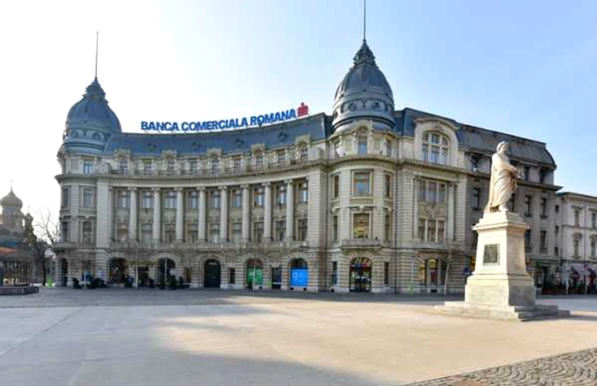 Clădirea istorica BCR din Piaţa Universitătii a fost vândută