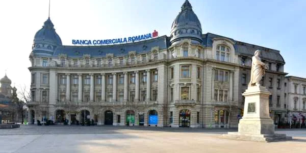 Cladire istorica BCR Piata Universitatii - Palatul Oscar Maugsch