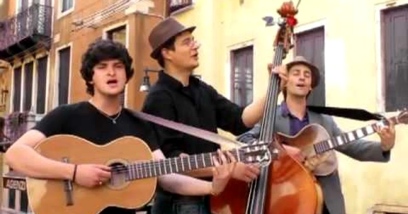 Les Poissons Voyageurs concertează în sufrageria J’ai Bistrot
