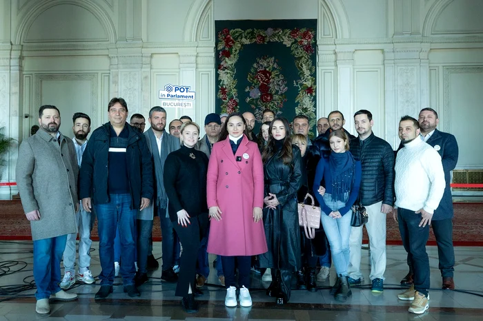 Partidul Oamenilor Tineri FOTO: Facebook