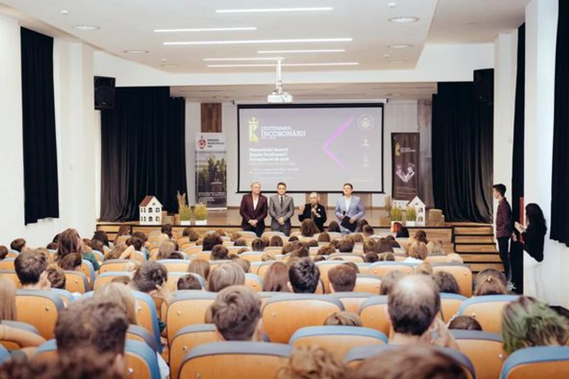 Centenarul Încoronării la Chișinău  FOTO Eduard Anton