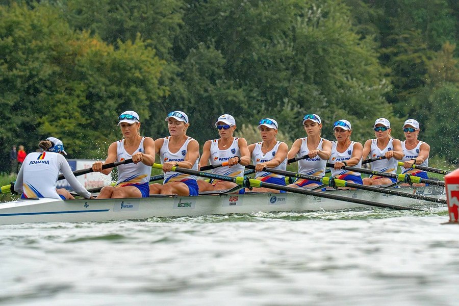 Barca feminină de 8+1 a României a câștigat titlul mondial la Amsterdam și a bătut un nou record
