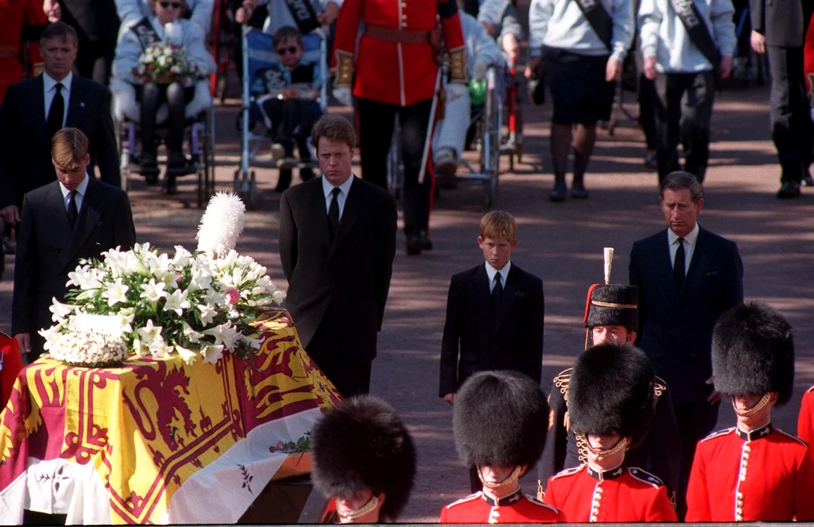 Printul Harry Printul William sicriu Diana jpg