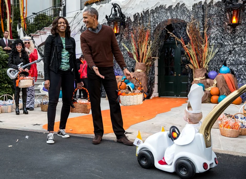 Michelle Obama Barack Casa Alba Halloween jpeg