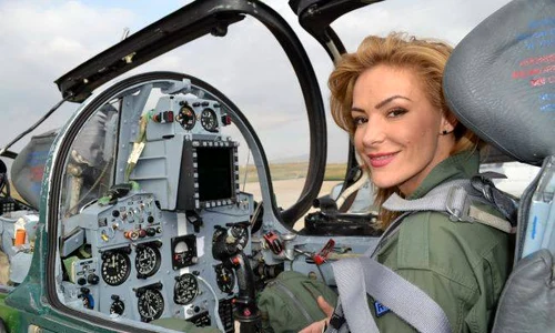 Roxana Ciuhulescu MIG jpeg