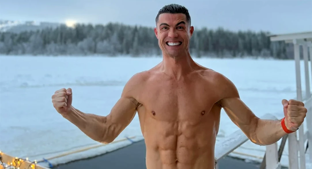 Cristiano Ronaldo are un fizic sculptat