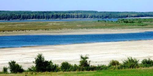 Dunărea la Ostrov - Constanţa - Dobrogea Foto Sînziana Ionescu