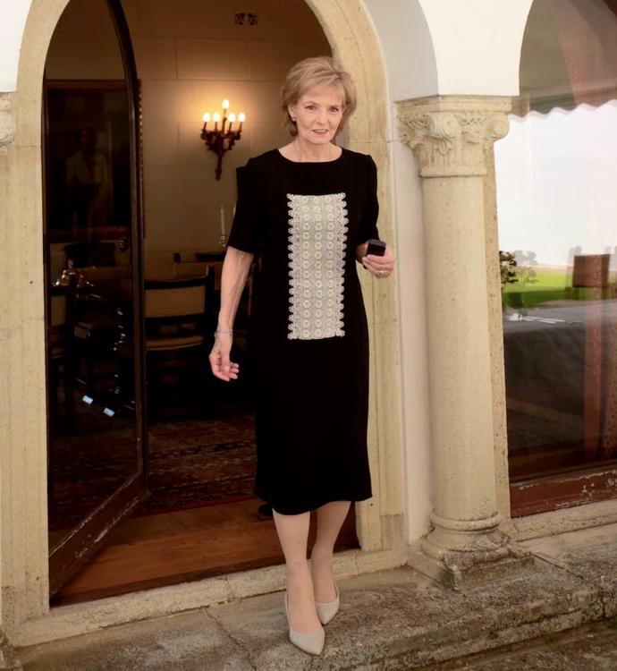 Margareta cu ie reinventata jfif
