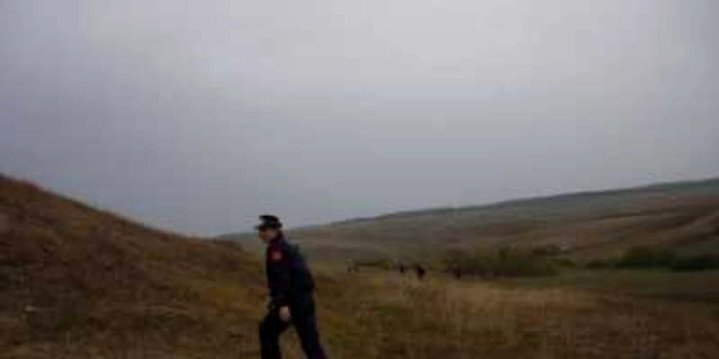 Botoşani: Fetiţa de doi ani din Cordăreni dispărută de 12 zile. Mama sa va fi îngropată mâine!