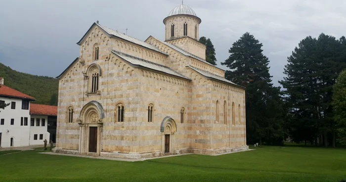 manastire Visoki Deceani kosovo foto Ionut Cojocaru