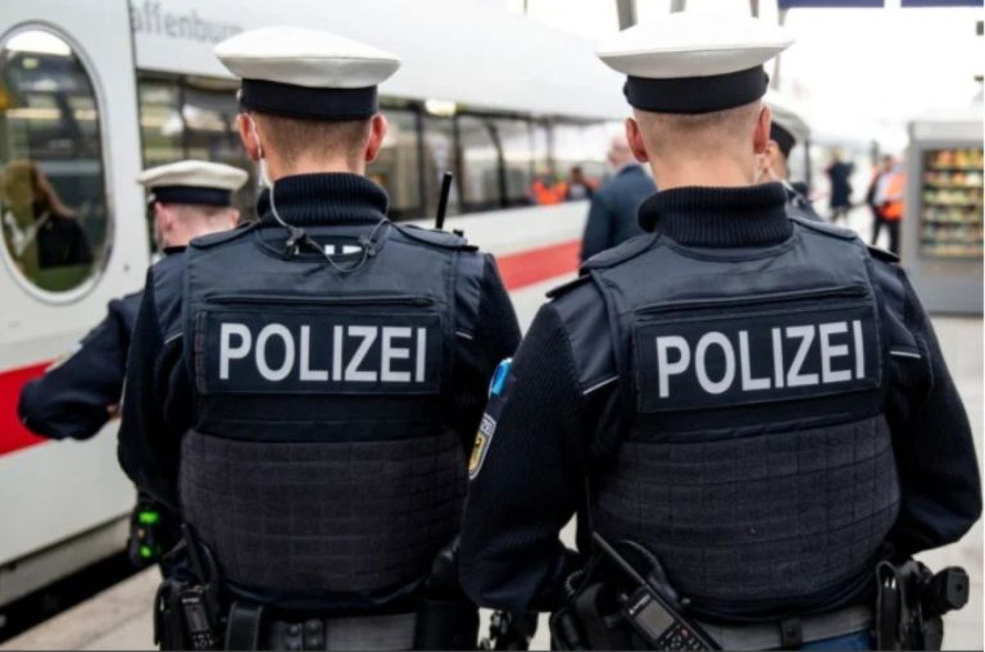 Un șofer român a fost prins cu marfă furată în valoare de 350.000 de euro. De ce l-au lăsat polițiștii să plece