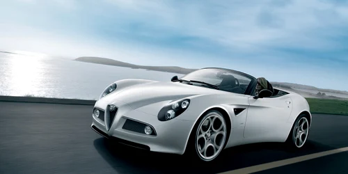 Alfa Romeo 8C Spider, în România din luna mai