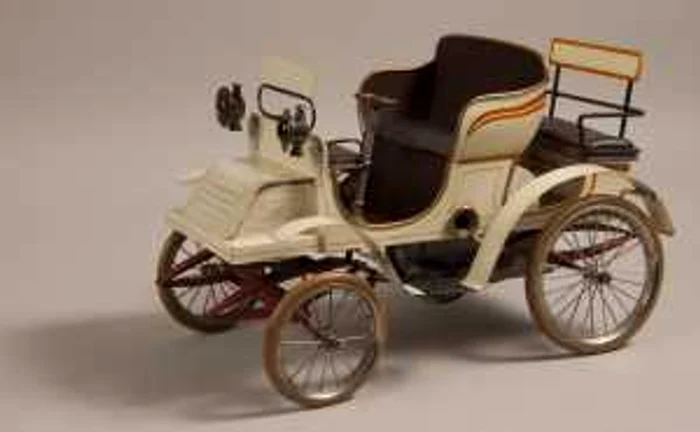 Jucărie auto Phaeton (1902-1904)