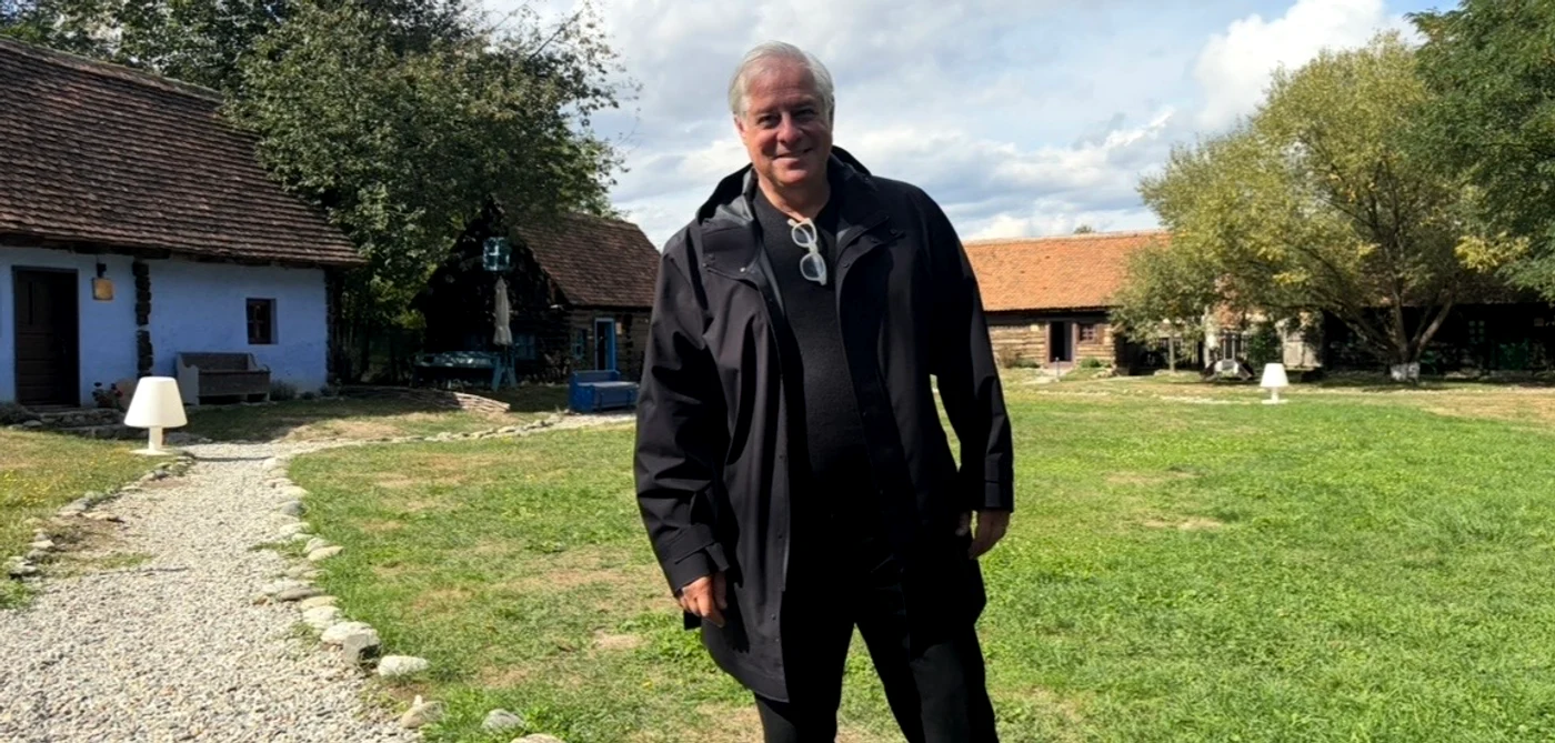 Alexandre Eram, soțul Andreei Esca, are 11 case la Porumbacu de Sus