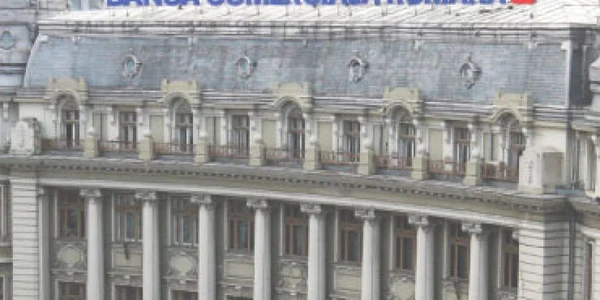 Profitul BCR, în scădere cu 20%