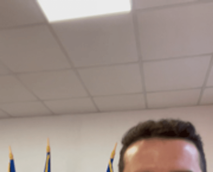 Adrian Băzăvan: „Cred în România pentru că atât în administrația publică românească, cât și în cea europeană, mă întâlnesc cu români capabili, inteligenți și iubitori de țară“ VIDEO