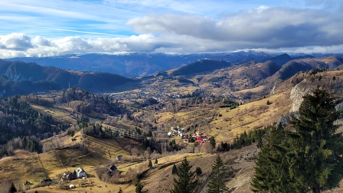 Cluloarul Rucăr - Bran. Foto: Claudiu Nelega. 