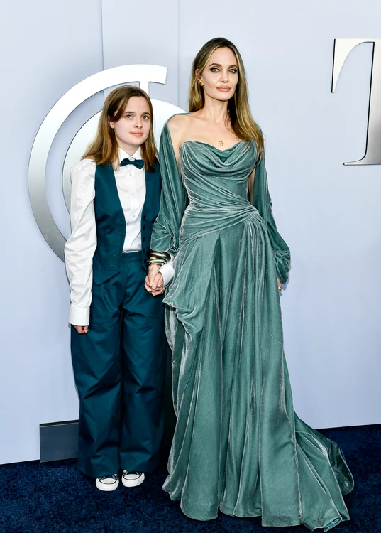 Angelina Jolie și Vivienne profimedia 0882443023 jpg