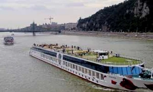 nava pasageri na rosa dunare foto wikiwand com