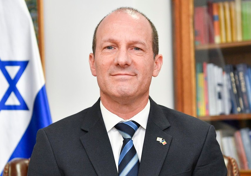 Ambasadorul israelian Reuven Azar mulțumește României pentru că „a ajutat din culise la eliberarea ostaticilor”