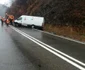 Imagini de la accidentul de pe Valea Oltului - Vâlcea cu duba răsturnată Foto Adevărul