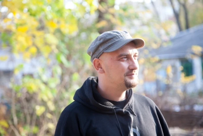 „E mai greu să torni gogoşi pe urechi“   interviu cu Moni STĂNILĂ şi Alexandru VAKULOVSKI jpeg