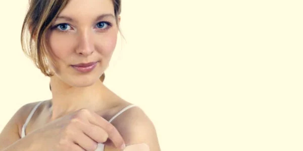 Cu ajutorul plasturilor, orice persoană se va putea vaccina singură