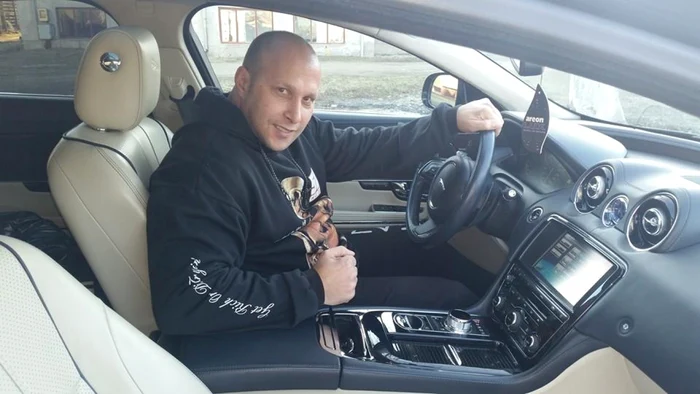 Ovidiu Ioiescu Pera este fan al actorului Vin Diesel, cu care deseori se compară.