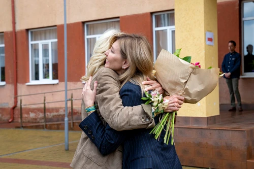 Jill Biden in Ucraina Olena Zelenska (1) jpg