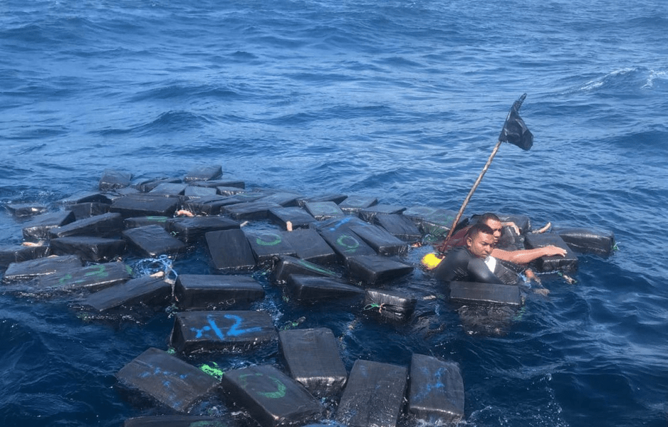 Cel puțin trei migranți au murit într-un nou naufragiu în Grecia. 20 sunt dați dispăruți