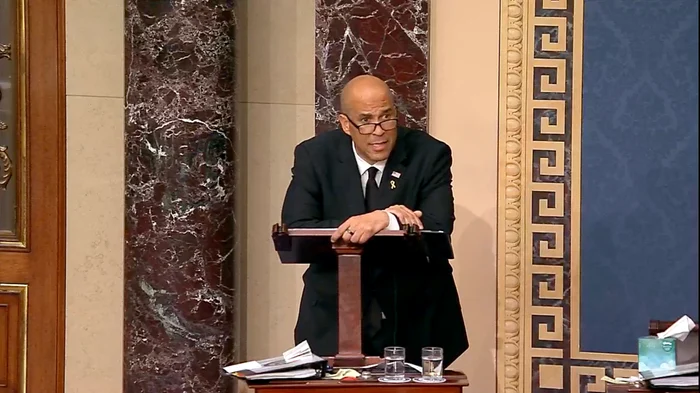 Senatorul democrat Cory Booker a ținut un discurs de peste 25 de ore F0TO PROFIMEDIA