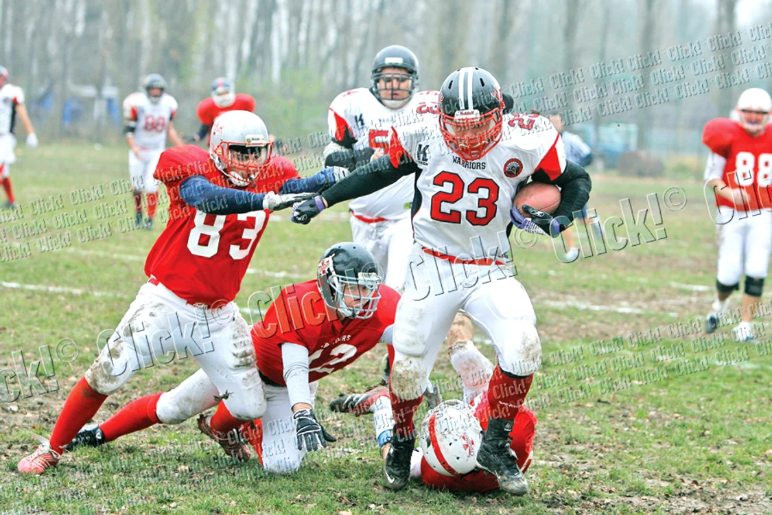 
    Bucureştenii de la  Warriors au dominat  finala de ieri  