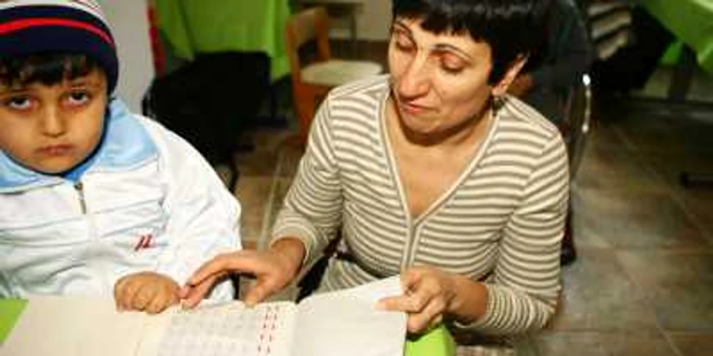 Mamele sunt încurajate să petreacă mai mult timp alături de copii