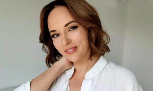 Cum a ajuns Andreea Marin sa impinga masina intr o intersectie mare din Bucuresti  Moldoveanca la volan jpg