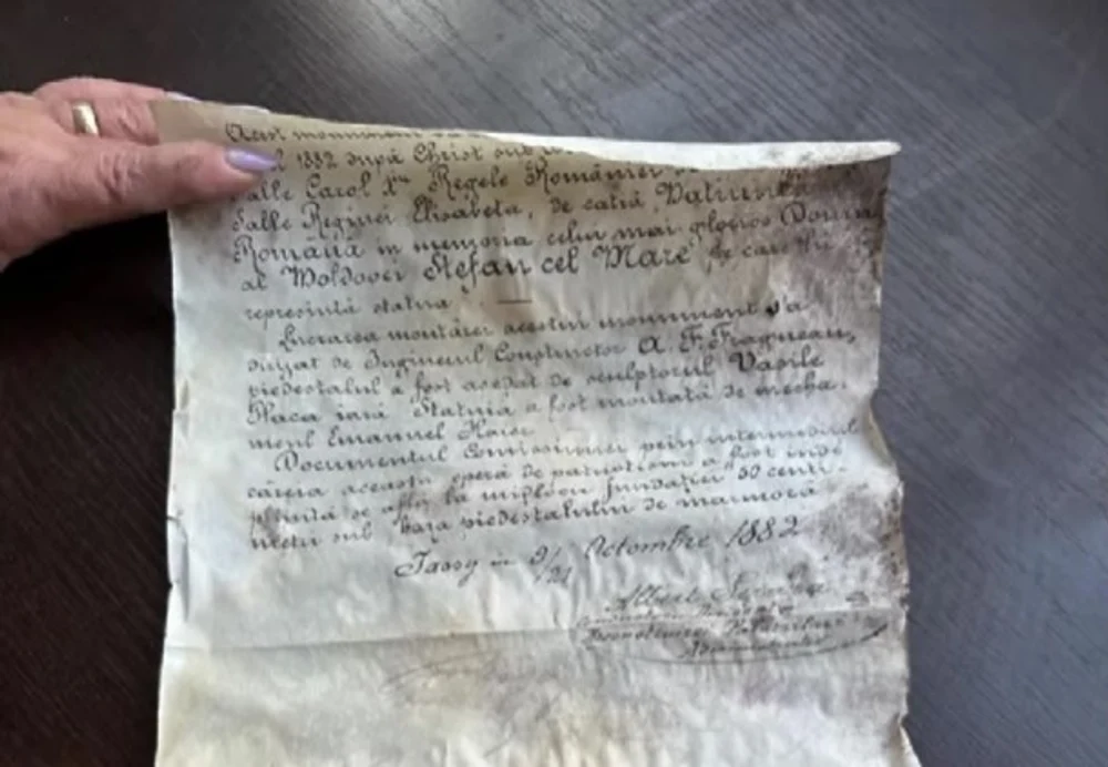 „Documentul era la burta calului”. O scrisoare din 1882, ascunsă în statuia ecvestră a lui Ștefan cel Mare din Iași