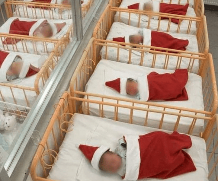Bebelușii născuți în primele două zile de Crăciun au adus lacrimi de fericire. „Nimic nu e mai frumos”