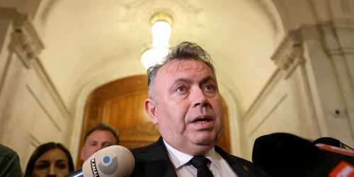 Deputatul Nelu Tătaru participă la ședința comisiei Juridice din Camera Deputaților în care se votează ridicarea imunității sale parlamentare  Foto Inquam Photos  George Calin (4) jpg